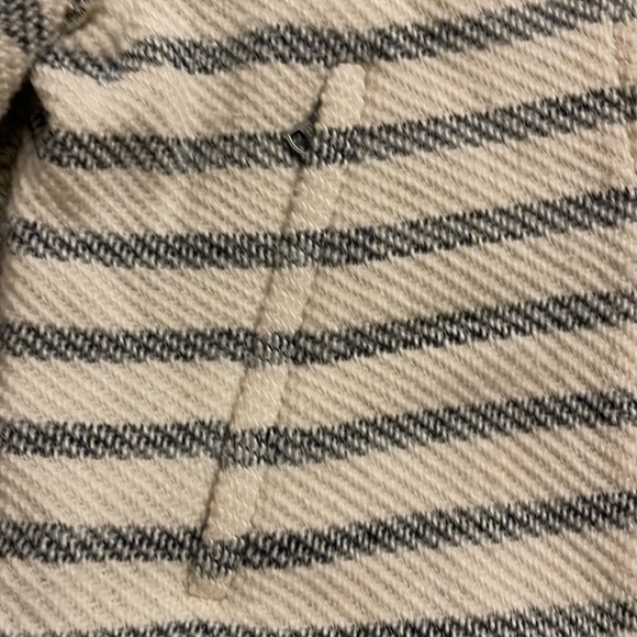 BCBGMAXAZRIA JACKET - Picture 4 of 6